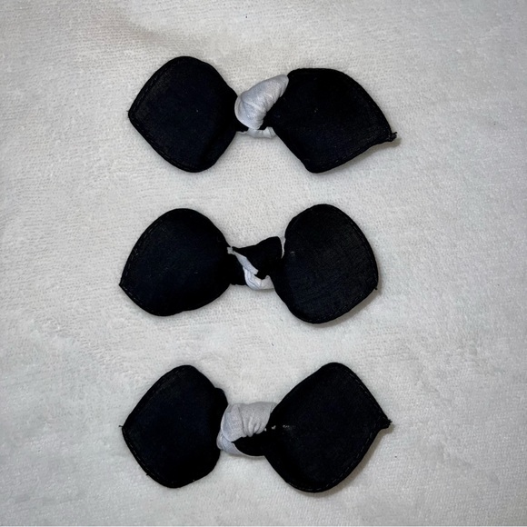 Black and White Knot Bandana Knotted Hair Bow - Picture 9 of 11